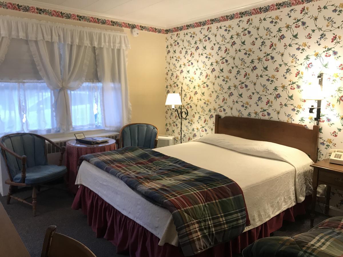 The 1896 House Country Inn - Brookside & Pondside Уильямстаун Экстерьер фото